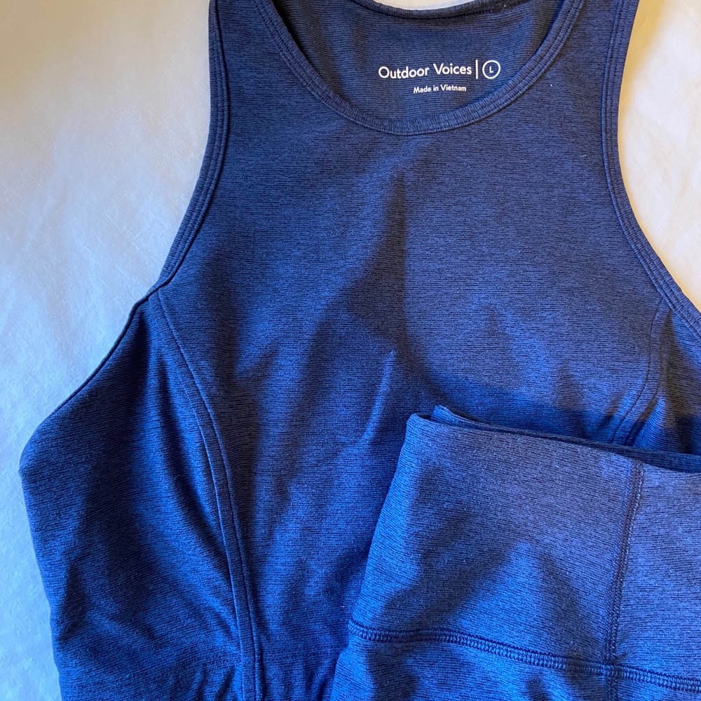 Outdoor Voices sz L warmup bra and leggings set